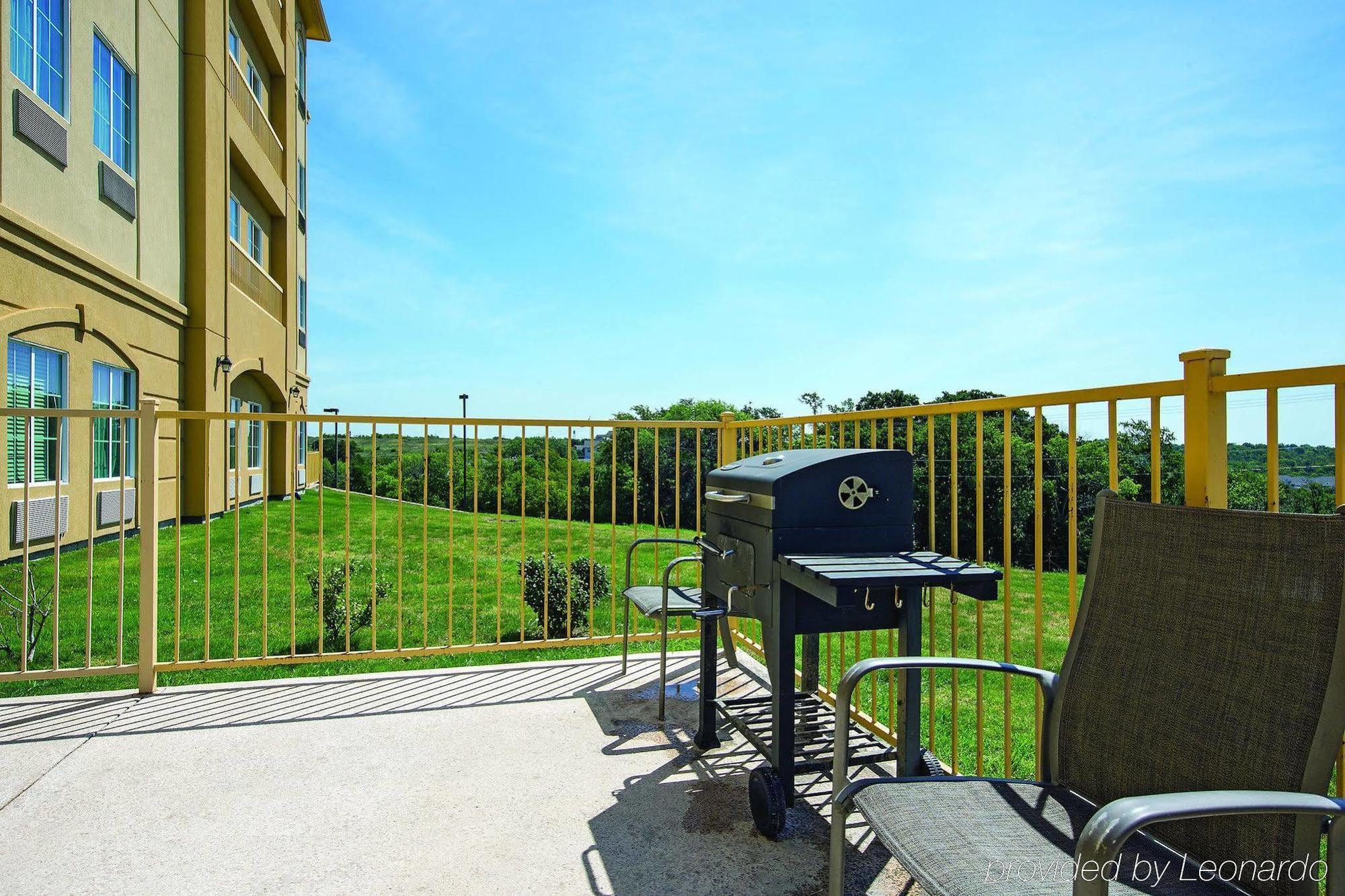 La Quinta By Wyndham Fort Worth - Lake Worth Bagian luar foto